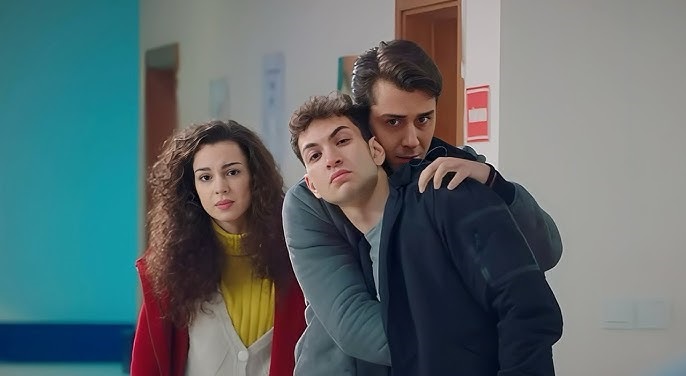 توی فیلم خواهران و برادران کیا میمیرن
